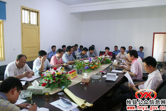 攸县专题研究城市建筑垃圾处理和路灯管理工作