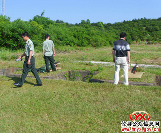 攸县桃水镇组织机关干部进行实弹射击训练