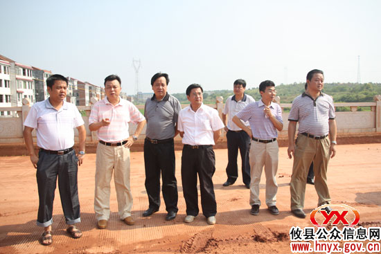 胡湘之一行实地督查城市建筑垃圾处理工作