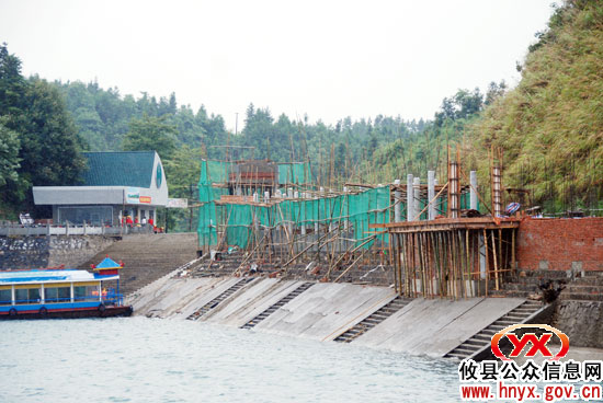 株洲市多家媒体深入攸县酒埠江风景区进行采访