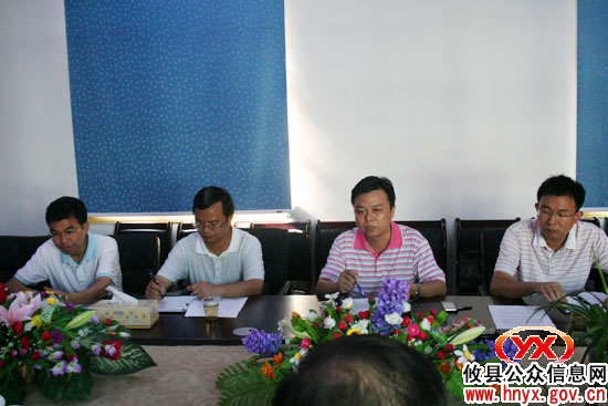 攸县专题研究城市建筑垃圾处理和路灯管理工作