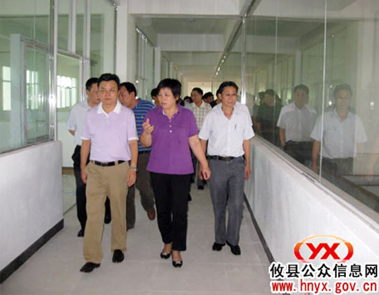 黄曙光、陈建泽一行到攸县“尧乡农业”现场办公