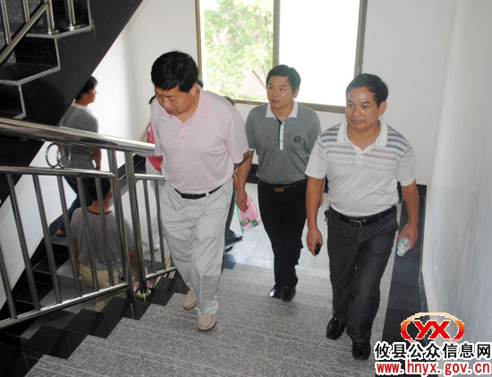 市计生委组织县（市）、区计生局长到攸县莲塘坳乡现场参观