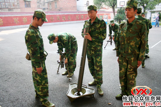 攸县武装部组织民兵82迫击炮分队集训