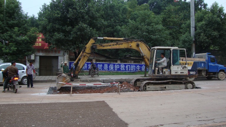 攸县：大力实施酒埠江旅游风景区道路改造