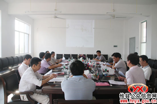 胡湘之一行赴攸县职教中心现场办公