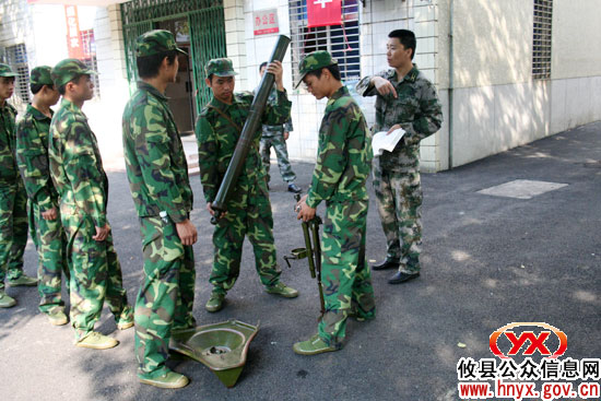 攸县武装部组织民兵82迫击炮分队集训