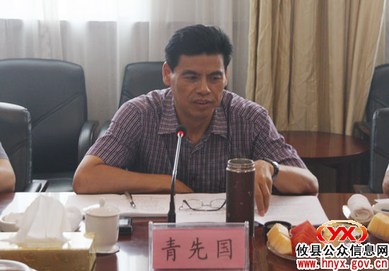 省农业厅巡视员青先国一行来攸县检查粮食生产工作