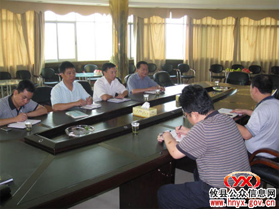颜建斌一行到网岭镇视察工作