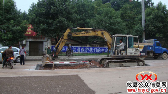 攸县酒埠江东塘至排山段公路实行全封闭施工