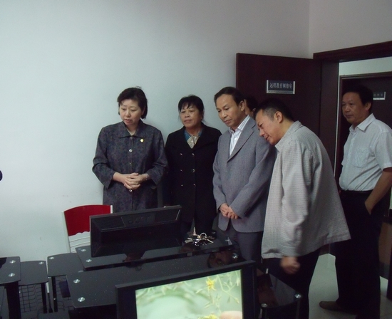 省委组织部副部长袁新华一行视察云龙示范区