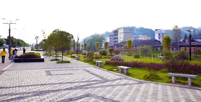 图片新闻：草坪河水体景观工程完工