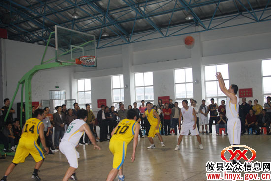 攸县2010年教职工男子篮球赛圆满落幕