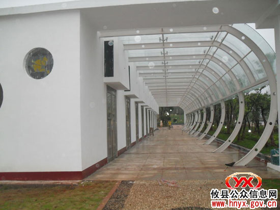 攸县新广场气势恢弘 不少市民建议命名其“震林广场”