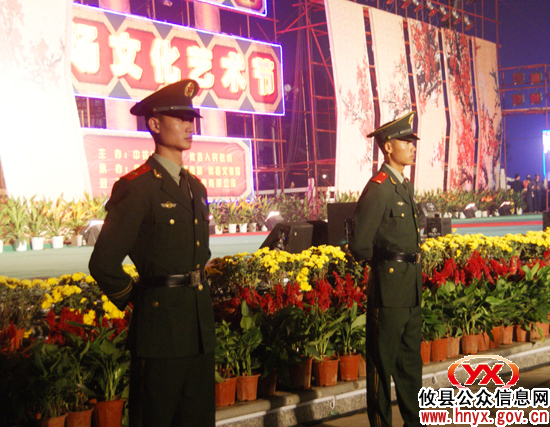 【文化艺术节掠影】聚部门合力 保万无一失