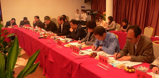 政协主席会议成员视察云龙示范区工作