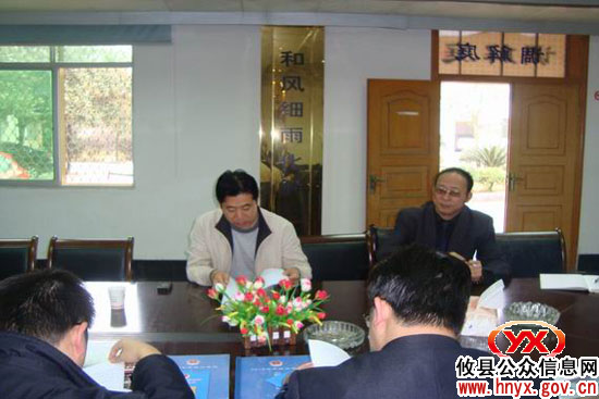 《法制日报》记者来攸县调研采访人民调解工作