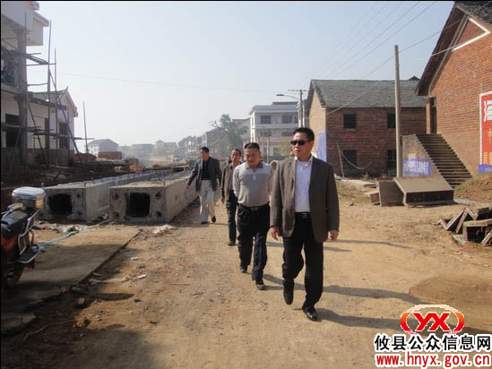 市政府督查组来攸县督查公路建设情况