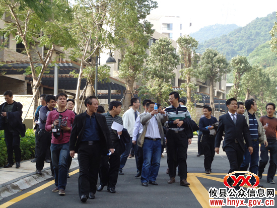 攸县组织实地学习、交流房地产开发经营管理经验