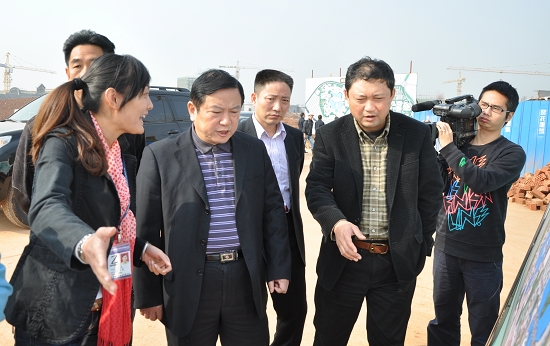 毛爱良一行视察职教城和华强项目建设