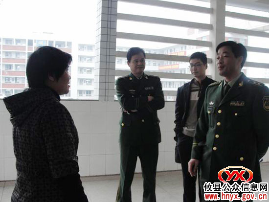 攸县消防大队到长鸿学校检查消防安全工作