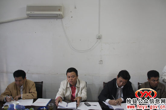 胡湘之一行深入黄丰桥国有林场进行调研