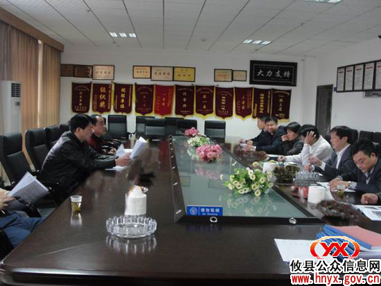 市“十佳平安校园”考核组一行到长鸿学校进行考评