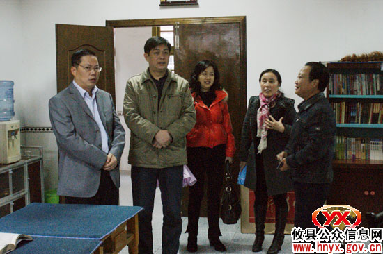 省委老干部局副局长张媛媛来攸县检查指导老干部工作