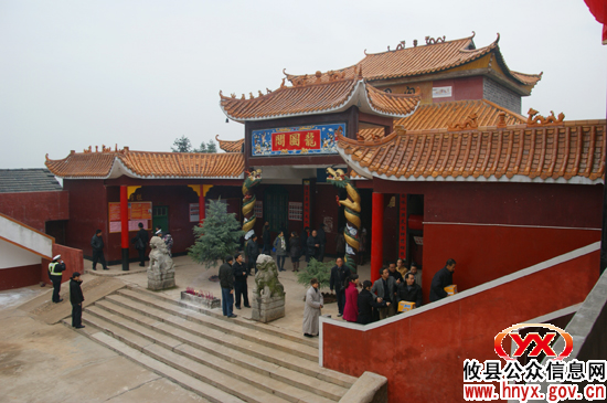 全市创建“和谐寺观教堂”观摩团在攸县参观考察