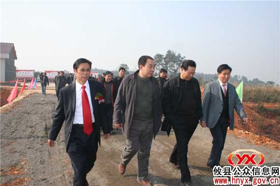 省供销社副主任彭海华一行视察“尧乡农业”屠宰场