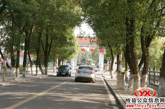 【喜迎2011】攸县城区开始张灯结彩庆佳节