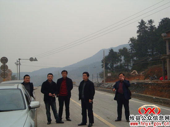 攸县籍浙商谢华刚一行回槚山乡考察投资环境