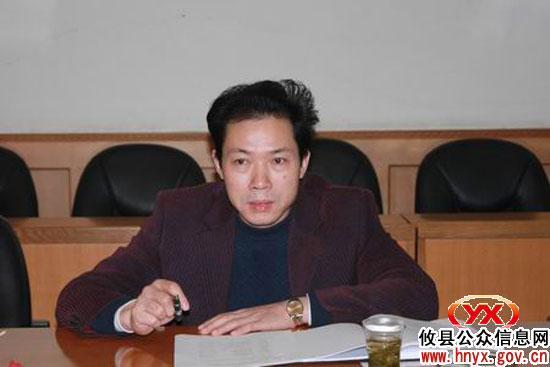 市中院副院长吴秋林一行来攸县听取人大代表意见建议