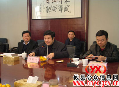 山东兖矿集团副总经理石学让一行到湘东化机考察