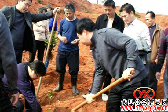 春早人勤：攸县林业局组织技术人员分片下乡指导造林