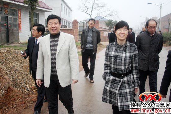 韩树荣一行今在攸县继续督查城乡环境卫生整洁工作