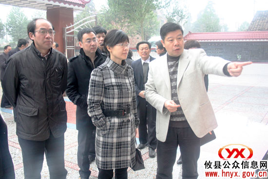 韩树荣一行今在攸县继续督查城乡环境卫生整洁工作