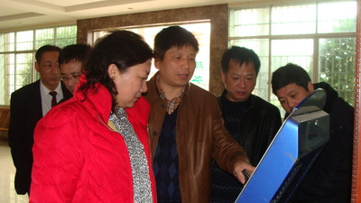 省高院到茶陵县法院考核验收“立案信访文明窗口”建设工作