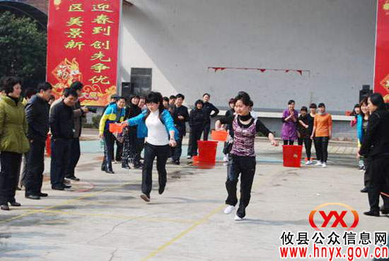 庆祝“三八”：攸县文体局举办多彩文体活动