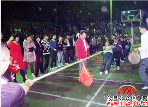 迎“五一 ”：湘化机组织职工开展拔河比赛