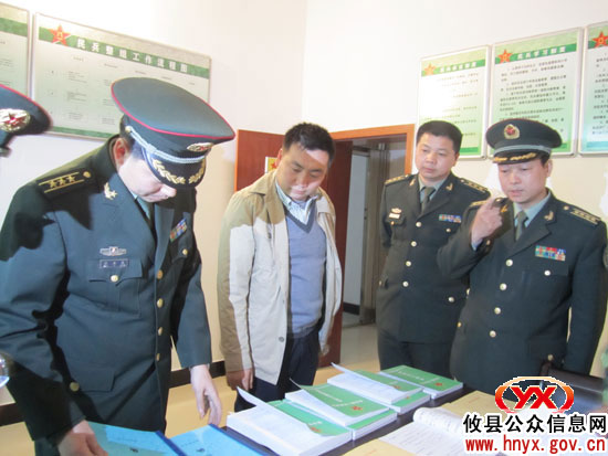 省军区司令部汪立生和市军分区张龙慧一行到新市镇调研基层武装工作