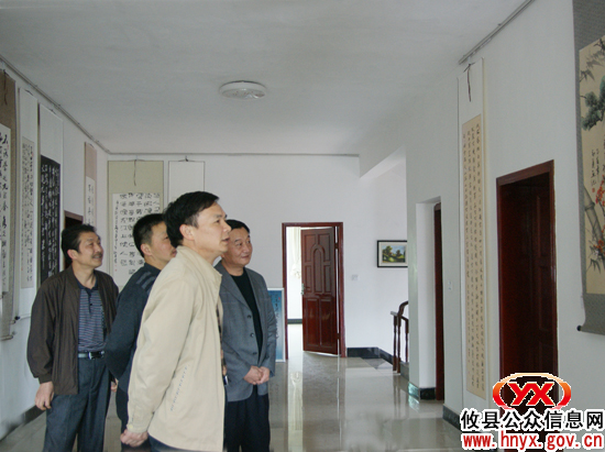 颜建斌为县书协创作基地揭牌并寄语“精品争艳”