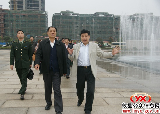 谭冬生中将回攸县视察盛赞家乡变化大