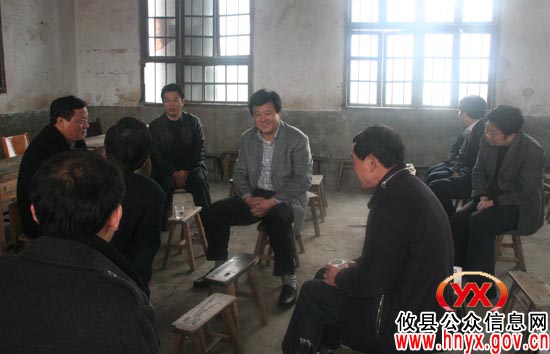 李能斌、贺新国到上云桥镇督查村级区划调整和村“两委”换届工作