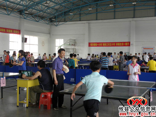 攸县2011年度小学生“长鸿杯”乒乓球赛今天拉开序幕