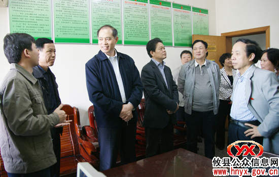 省委常委、副省长郭开朗一行来攸县视察指导工作