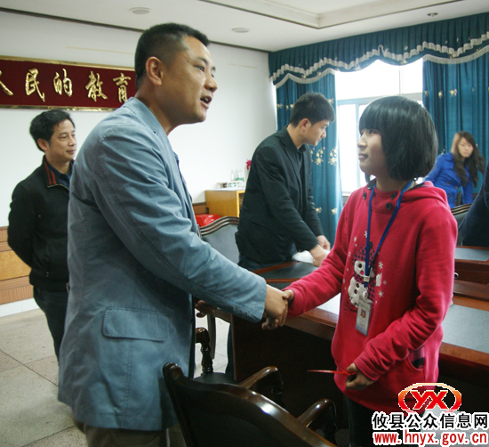 团市委书记罗勇一行来攸县进行工作调研