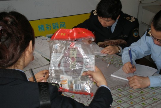 芦淞区卫生监督所开展学校、幼儿园食堂乳品和含乳食品使用情况专项检查