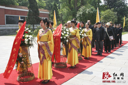 东莞台校炎帝诞辰祭在炎陵县举行