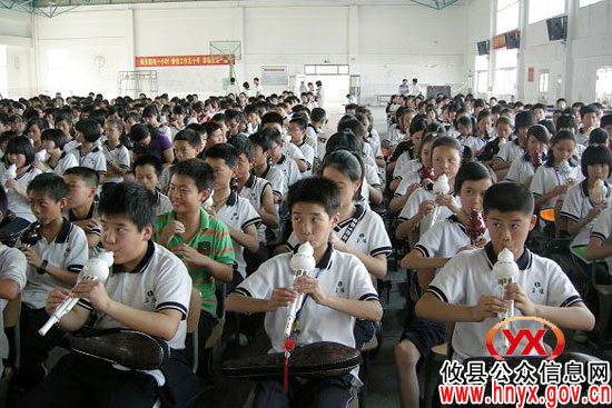 长鸿学校艺术组举行大型葫芦丝演奏讲座